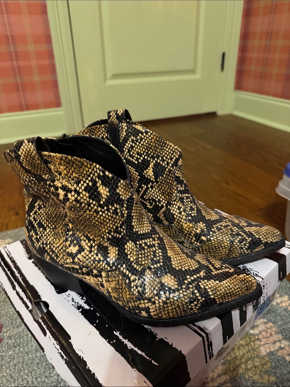 TOSCA BLU Snake-Print Ankle Boots in Black and Tan